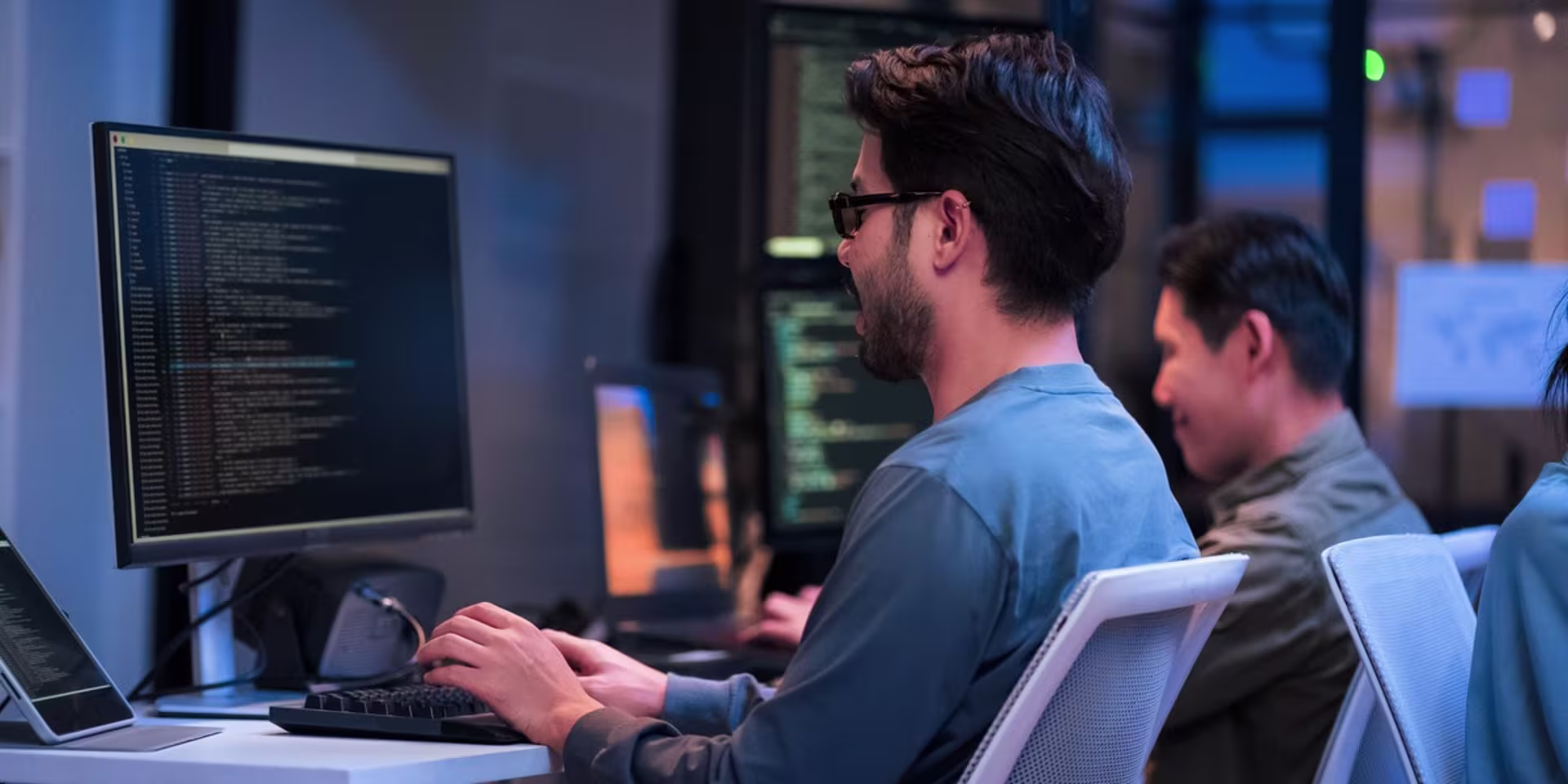 Mye Tech team working